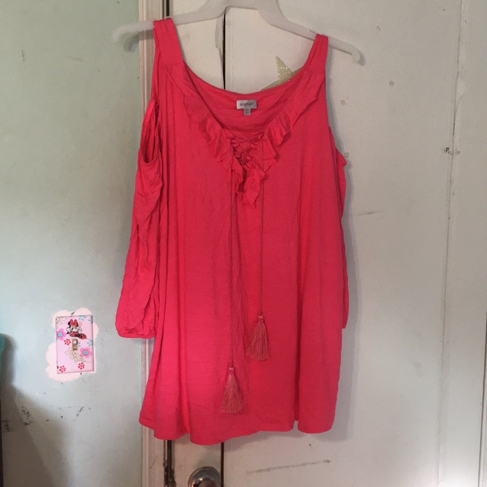 Size 26/28 avenue top